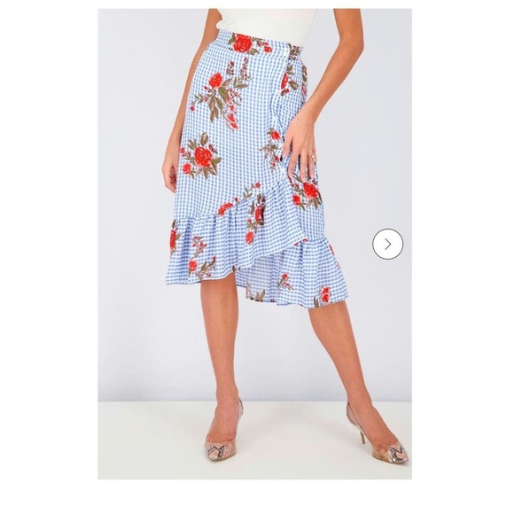 Onetheland Dresses & Skirts - NWT Onetheland Blue Gingham and Floral Skirt size Medium